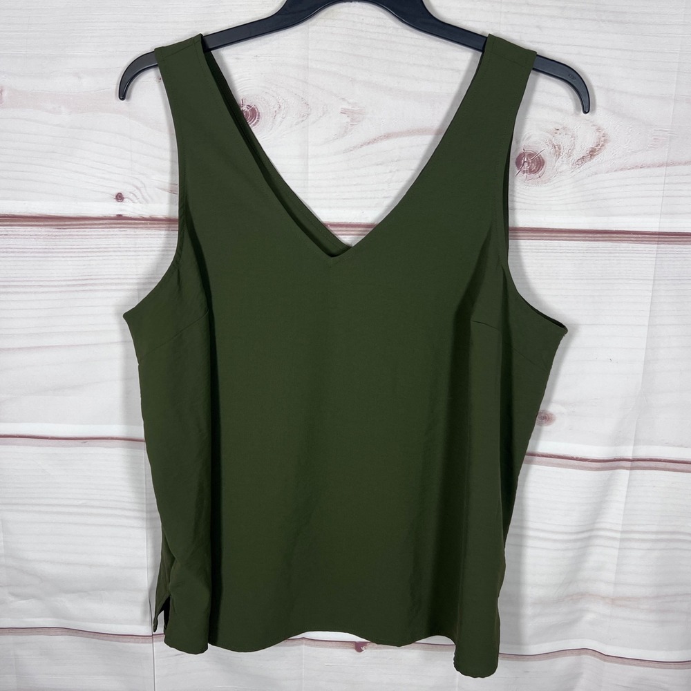Lands' End Tank Top Women 1X Green V-Neck Sleeveless Solid Casual Woven Layering